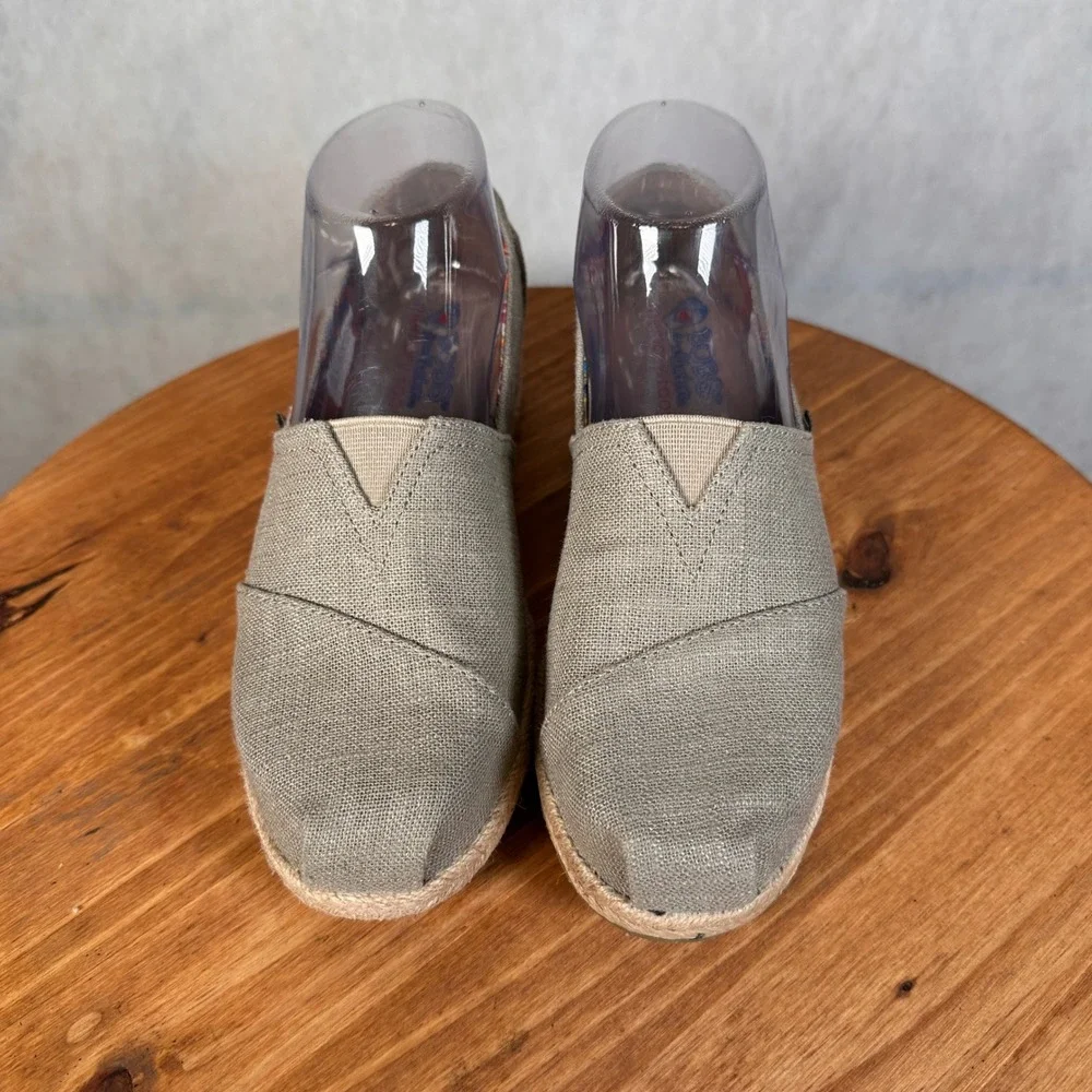 Skechers BOBS Highlights 2.0 Shoes Womens 6.5 Taupe Good Espadrille Wedge